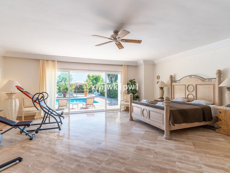 Villa for Sale in Benahavís, Malaga 46
