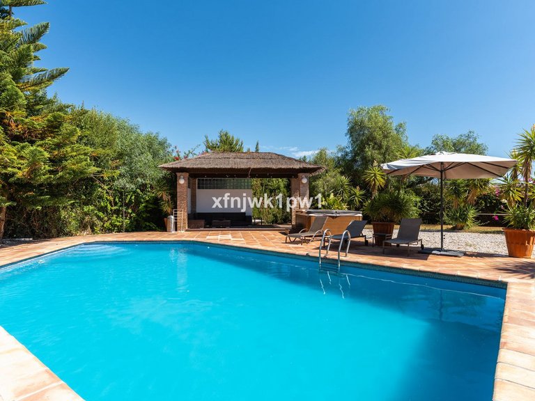 Villa for Sale in Benahavís, Malaga 8