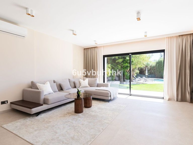Villa for Sale in Benahavís, Malaga 13