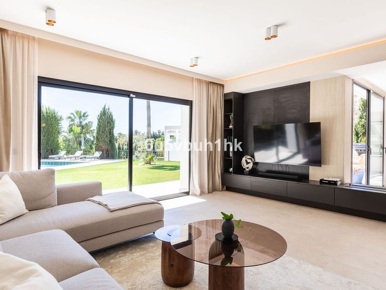 Villa for Sale in Benahavís, Malaga 14