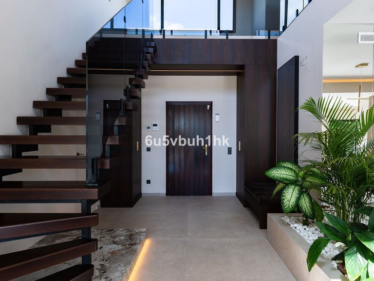 Villa for Sale in Benahavís, Malaga 17