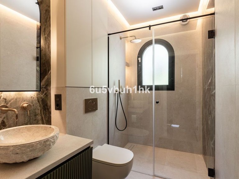 Villa for Sale in Benahavís, Malaga 30