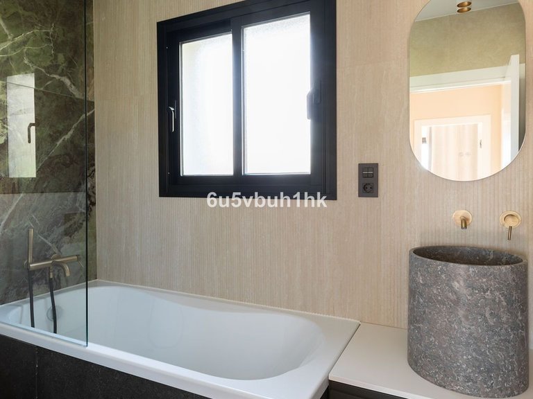 Villa for Sale in Benahavís, Malaga 33