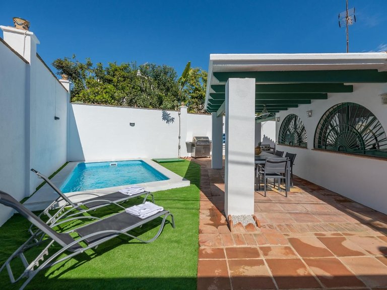 Villa for Sale in Nueva Andalucía, Malaga 39