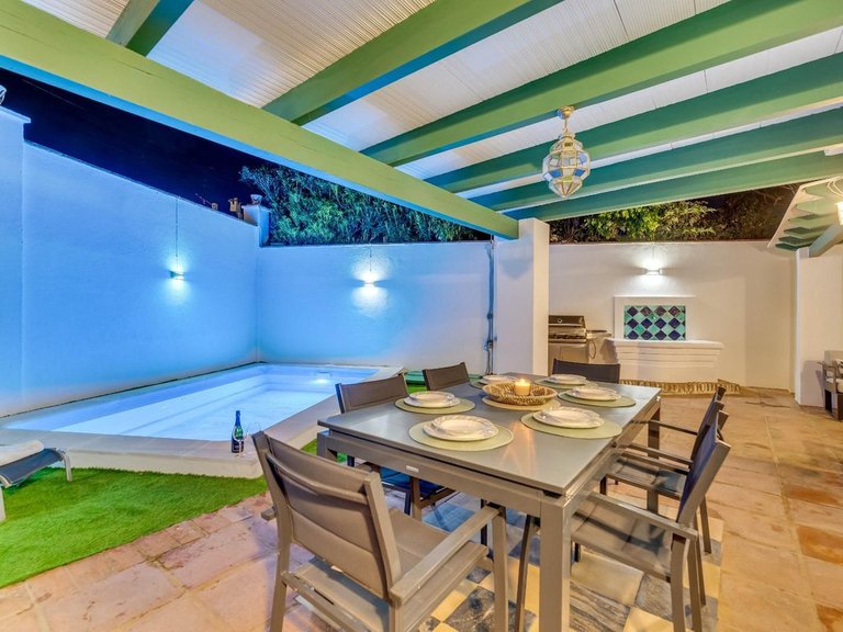 Villa for Sale in Nueva Andalucía, Malaga 46