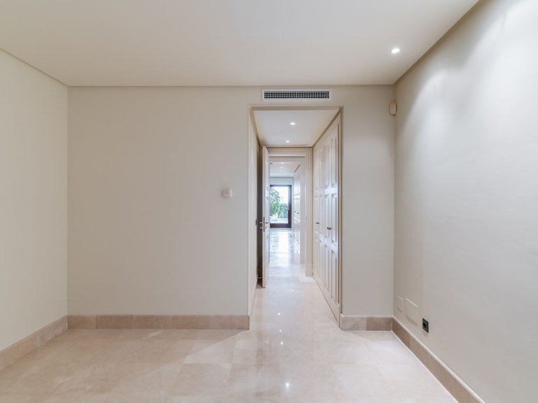 Apartment for Sale in Estepona, Malaga 10