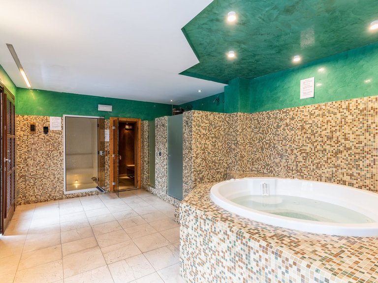 Apartment for Sale in Estepona, Malaga 13