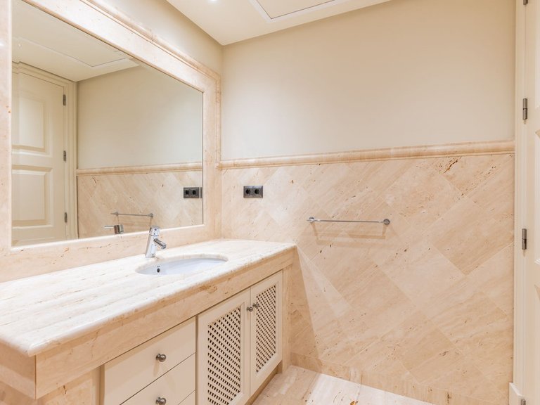 Apartment for Sale in Estepona, Malaga 6