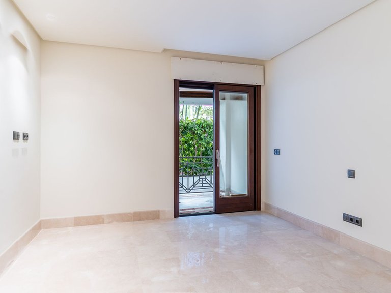 Apartment for Sale in Estepona, Malaga 9