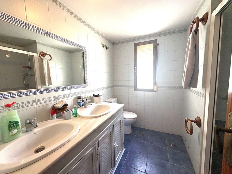 Apartment for Sale in Fuengirola, Malaga 9