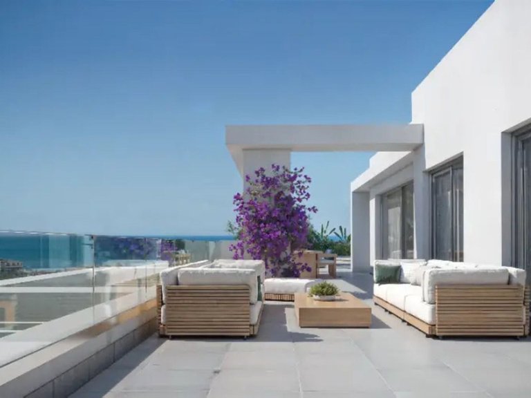 Penthouse for Sale in Costa del Sol Estepona, Malaga 3