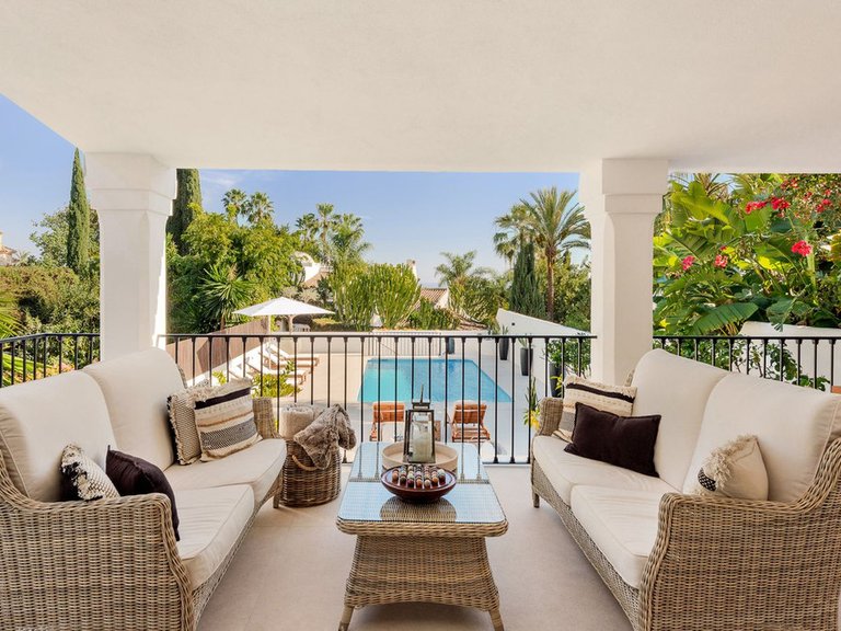 Town House for Sale in Sierra Blanca, Malaga 1