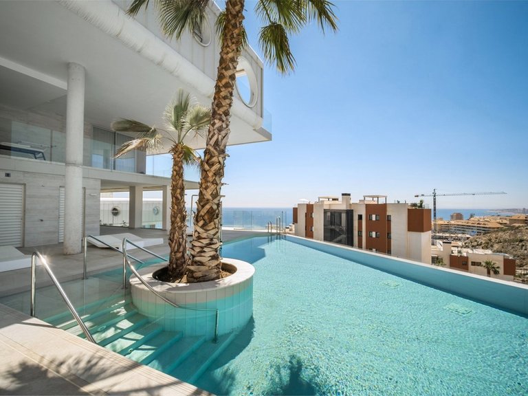 Apartment for Sale in Fuengirola, Malaga 37