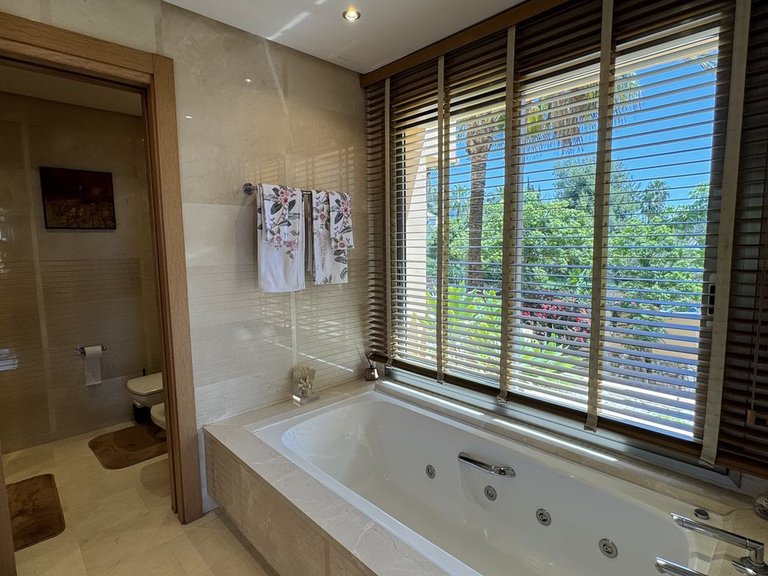 Apartment for Sale in Sierra Blanca, Malaga 8