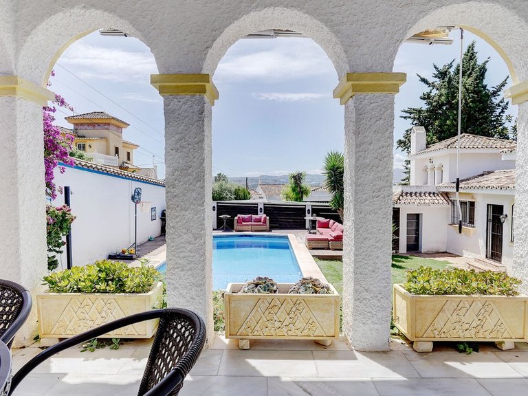 Villa for Sale in Sierrezuela, Malaga 19