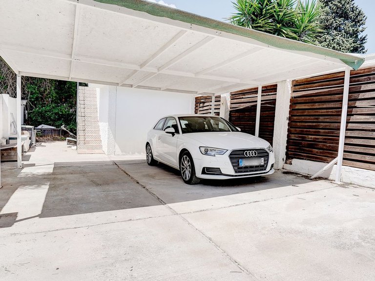 Villa for Sale in Sierrezuela, Malaga 25