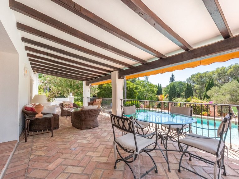 Villa for Sale in El Paraiso, Malaga 35