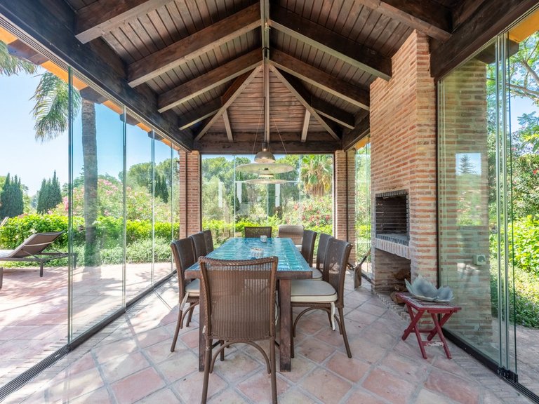 Villa for Sale in El Paraiso, Malaga 39