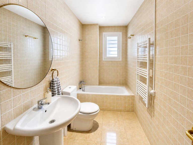 Villa for Sale in Manilva, Malaga 5