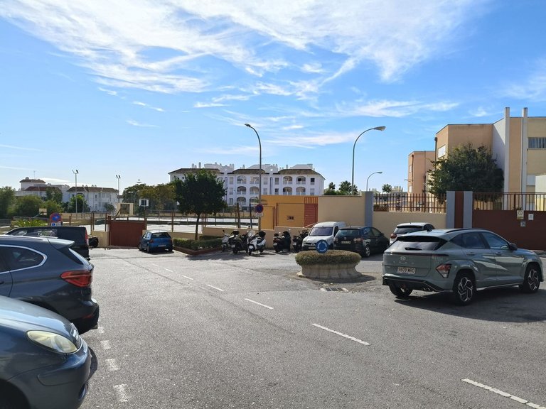 Commercial for Sale in El Pinillo, Malaga 1