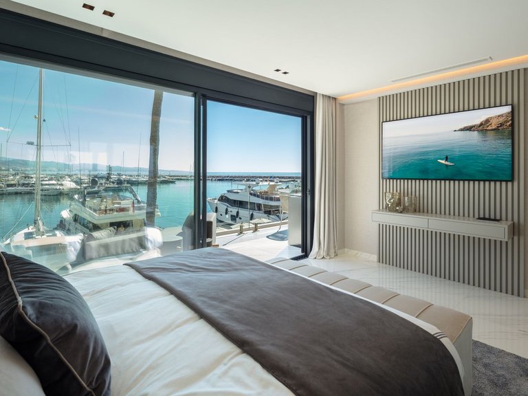 Apartment for Sale in Puerto Banús, Malaga 11