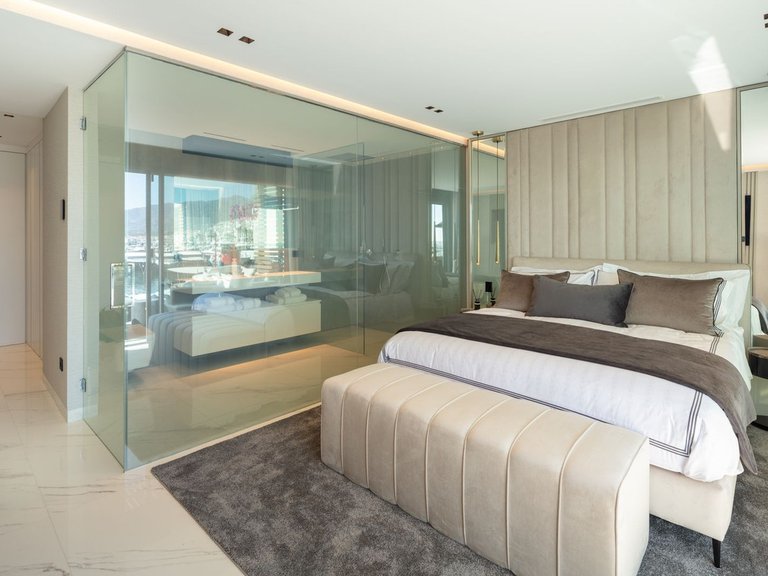 Apartment for Sale in Puerto Banús, Malaga 17