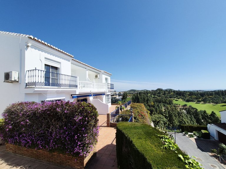 Apartment for Sale in El Chaparral, Malaga 11