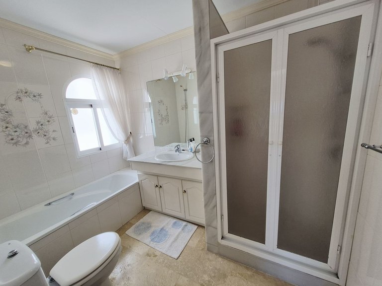 Apartment for Sale in El Chaparral, Malaga 14