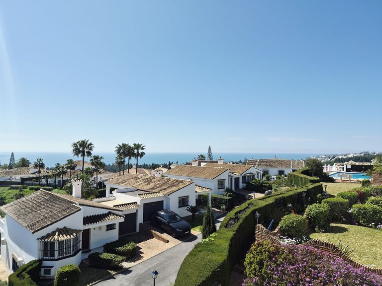 Apartment for Sale in El Chaparral, Malaga 3