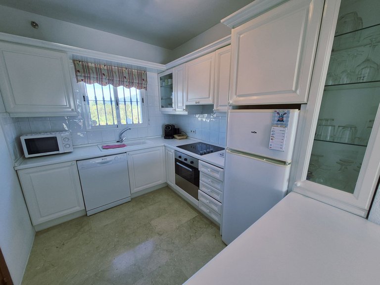 Apartment for Sale in El Chaparral, Malaga 9