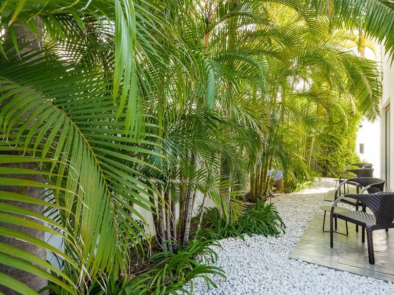 Villa for Sale in The Golden Mile, Malaga 10