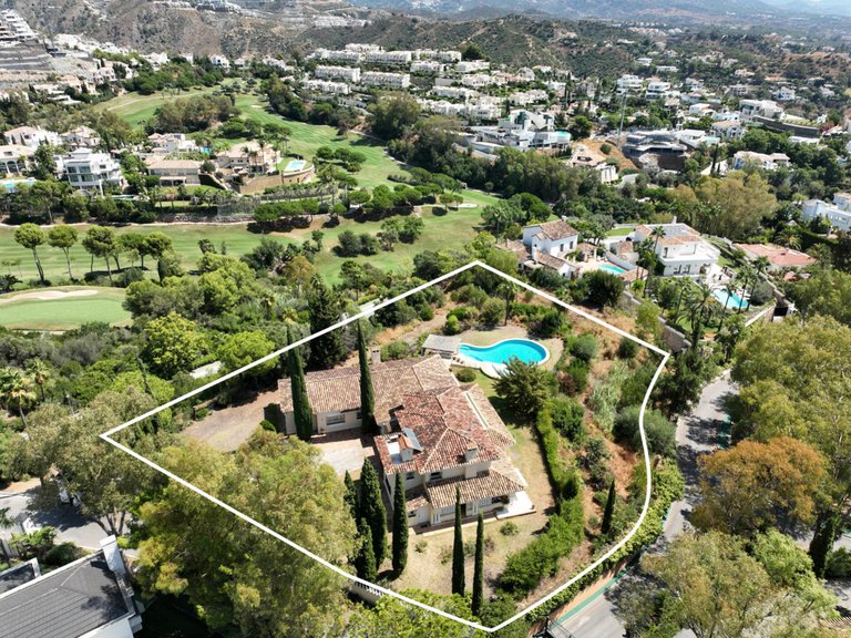 Plot for Sale in Benahavís, Malaga 6