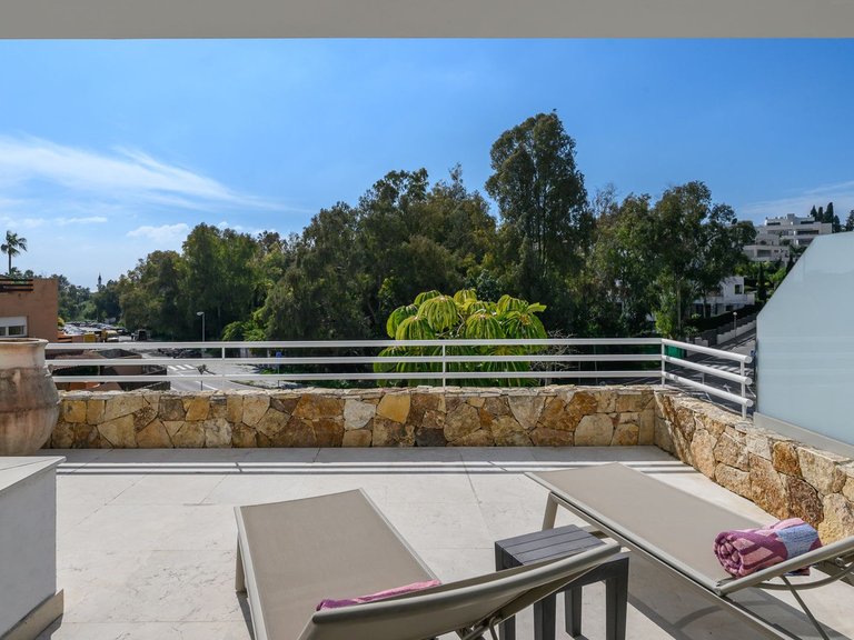 Villa for Sale in The Golden Mile, Malaga 20