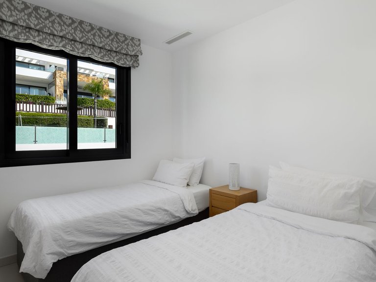 Villa for Sale in The Golden Mile, Malaga 24