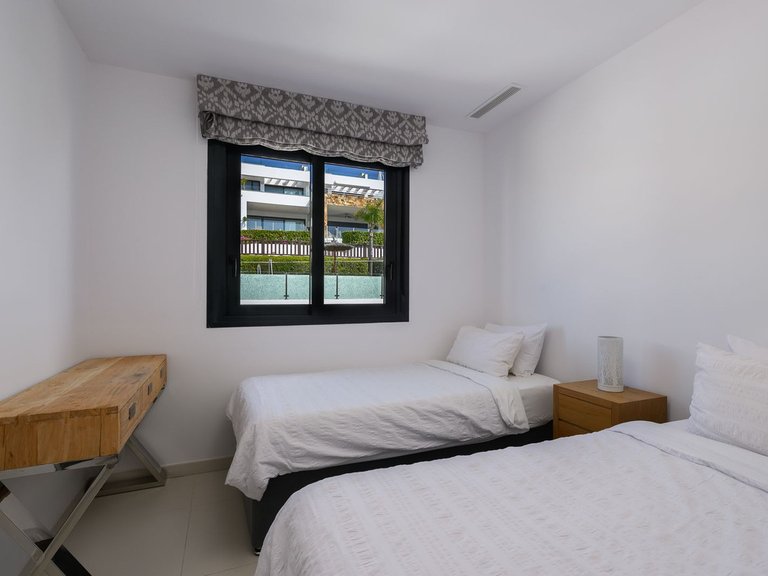 Villa for Sale in The Golden Mile, Malaga 26