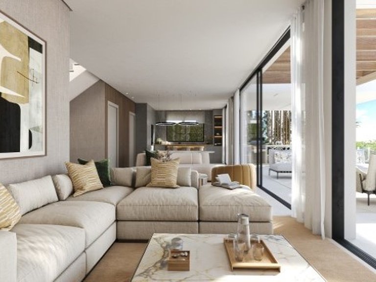 Villa for Sale in New Golden Mile, Malaga 8