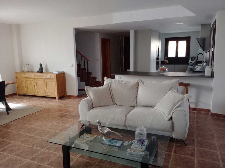 Villa for Sale in El Paraiso, Malaga 8