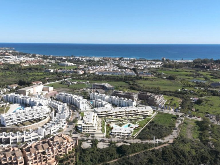 Apartment for Sale in Cancelada, Malaga 17