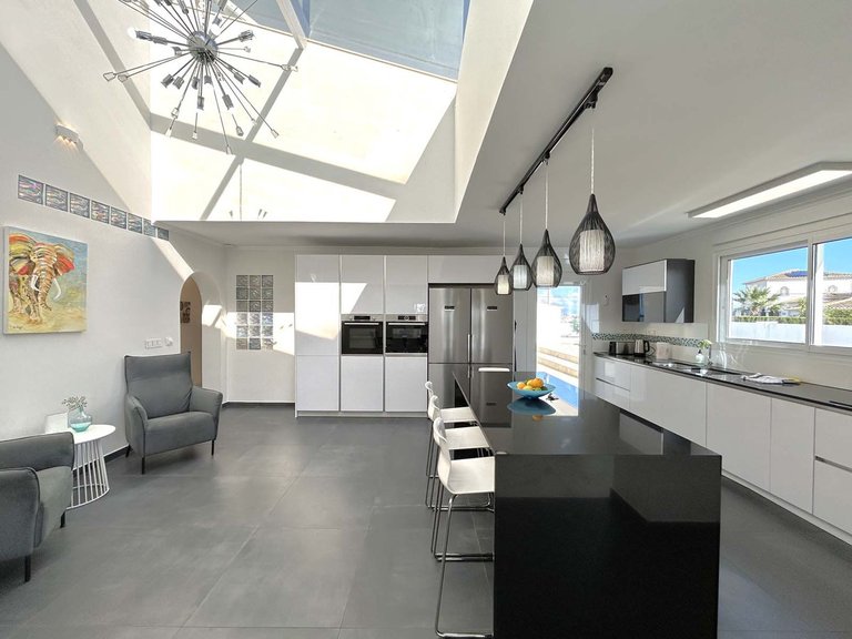 Villa for Sale in Mijas Costa, Malaga 20