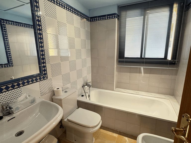 Apartment for Sale in San Pedro De Alcántara, Malaga 8