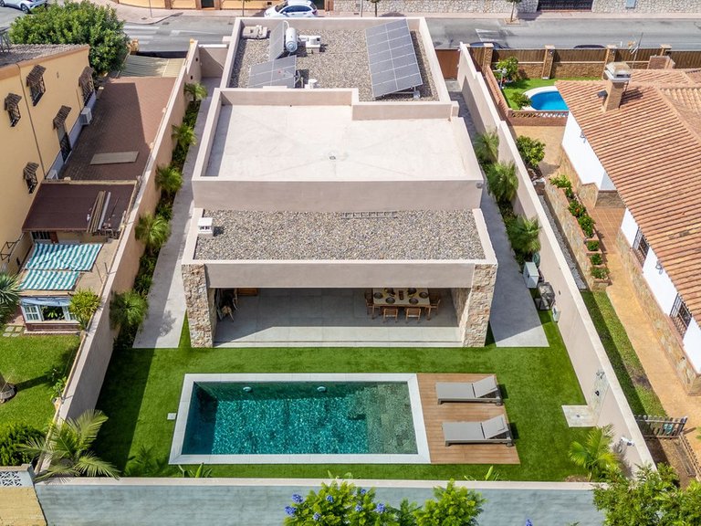 Villa for Sale in Alhaurín De La Torre, Malaga 19