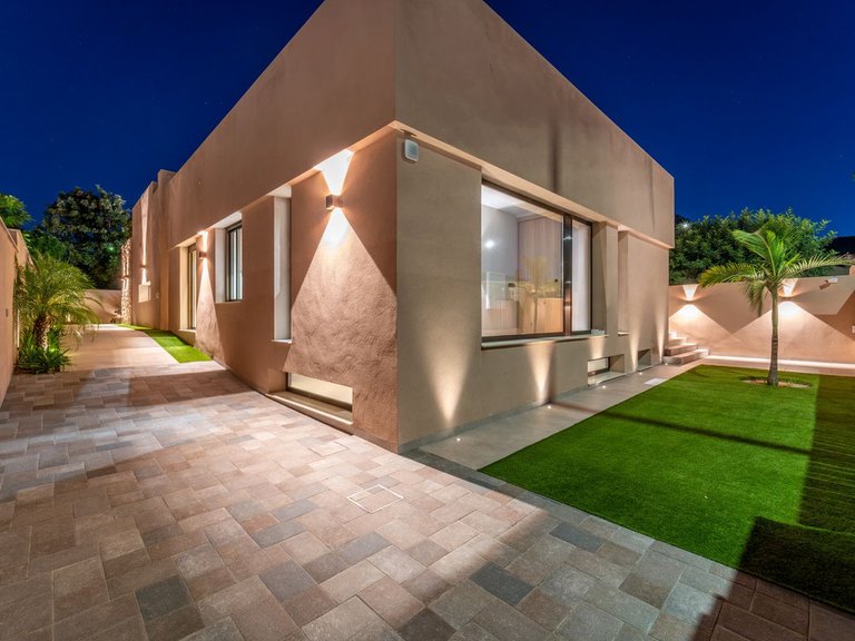 Villa for Sale in Alhaurín De La Torre, Malaga 2