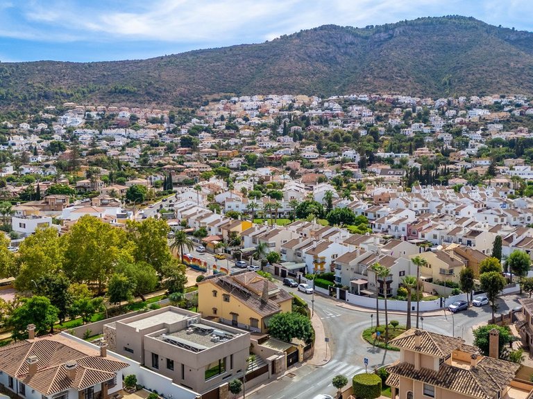 Villa for Sale in Alhaurín De La Torre, Malaga 20