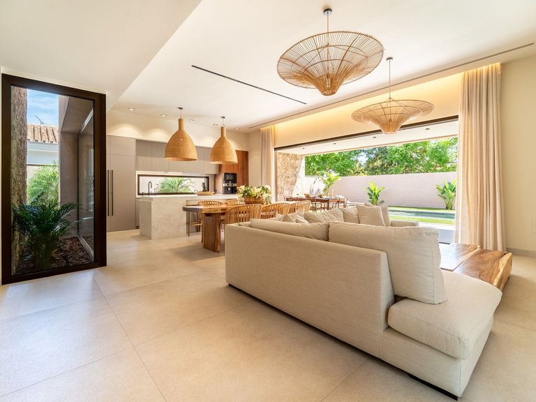 Villa for Sale in Alhaurín De La Torre, Malaga 59