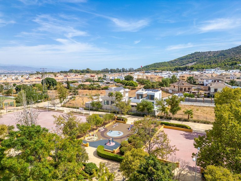 Villa for Sale in Alhaurín De La Torre, Malaga 8