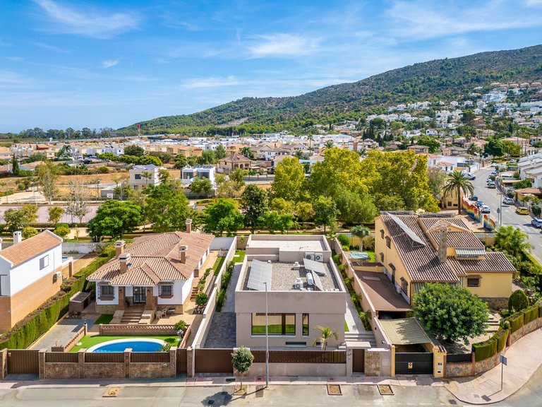 Villa for Sale in Alhaurín De La Torre, Malaga 9