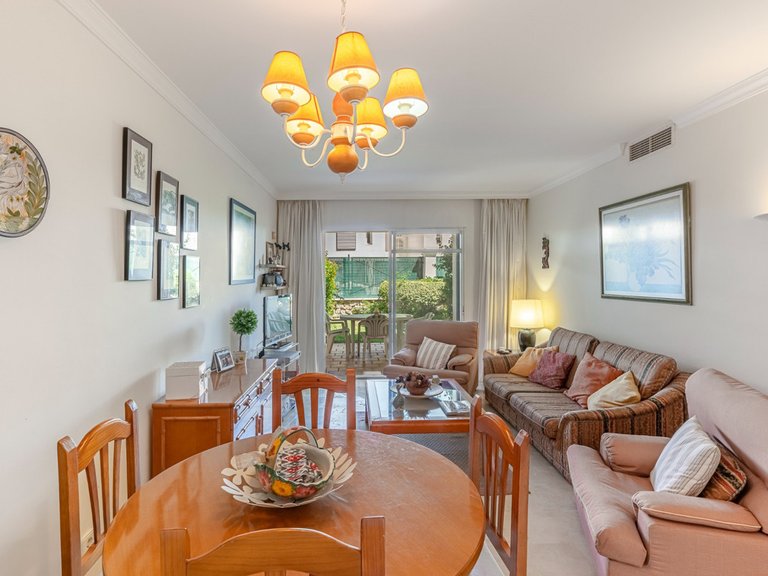 Apartment for Sale in Nueva Andalucía, Malaga 10