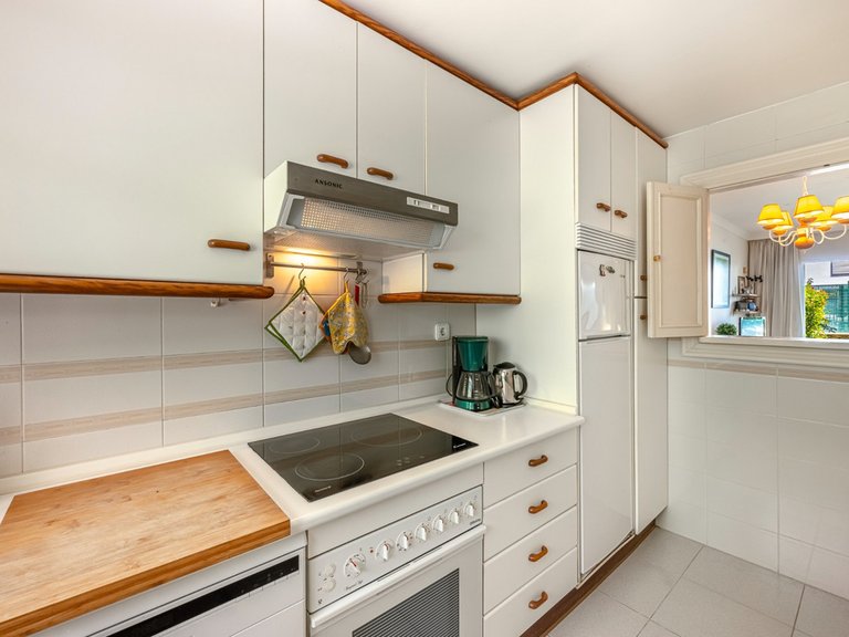 Apartment for Sale in Nueva Andalucía, Malaga 20