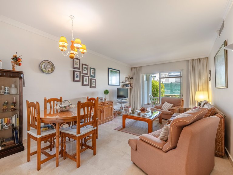 Apartment for Sale in Nueva Andalucía, Malaga 24