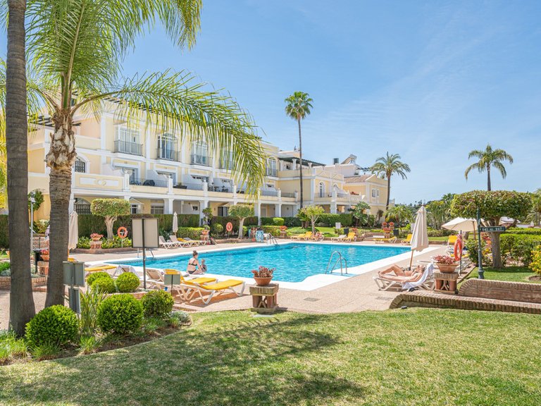 Apartment for Sale in Nueva Andalucía, Malaga 31
